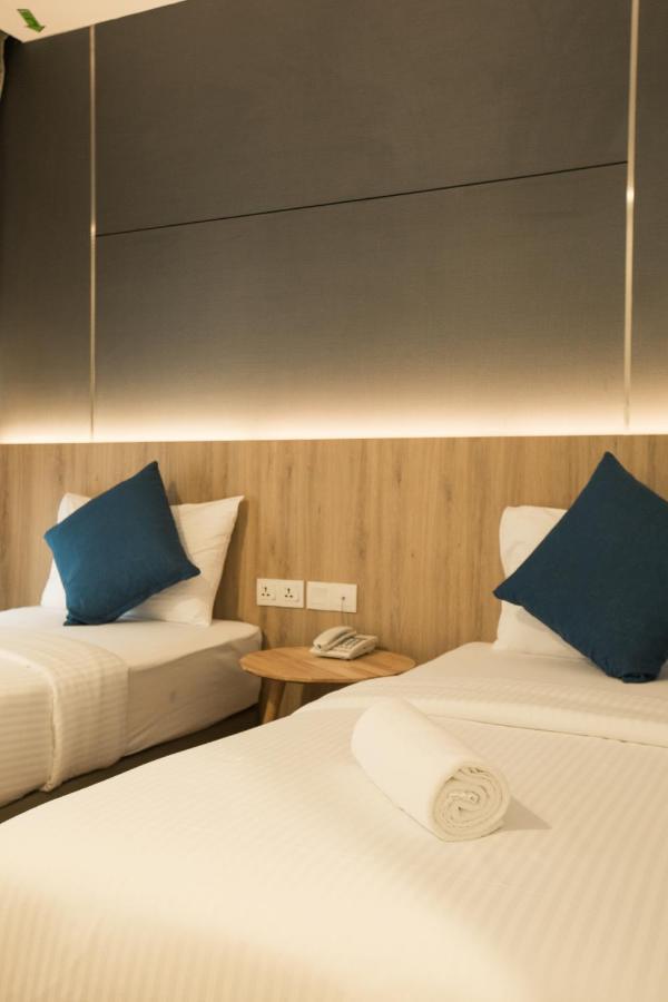 Hotel Ciq, Jalan Trus Johor Bahru Exterior photo